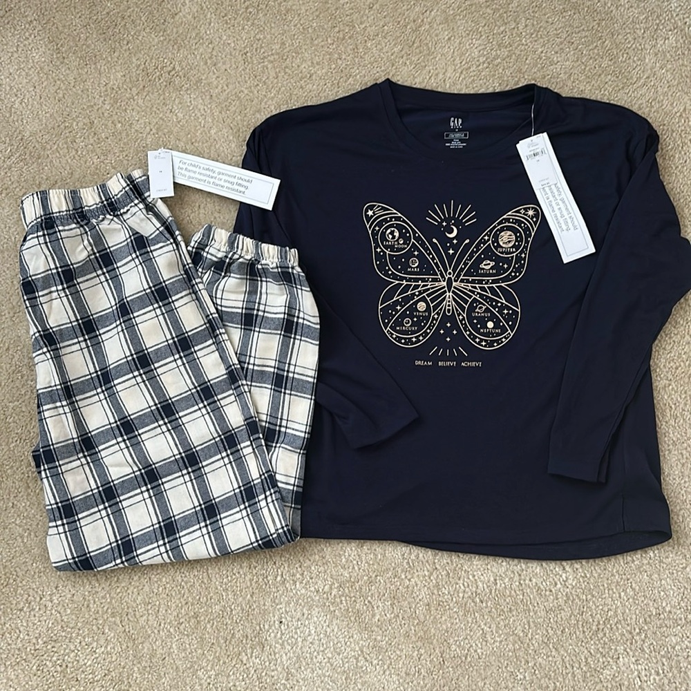 NEW w/tags Gap Kids pajamas, long sleeve/long pant, blue/offwhite, kids size 14